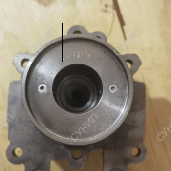 крышка 272100577 - Запчасти для спецтехники